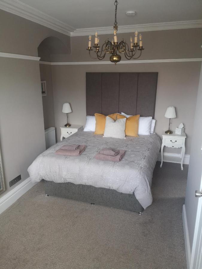Greystones Guesthouse ويتبي المظهر الخارجي الصورة