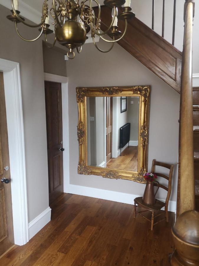 Greystones Guesthouse ويتبي المظهر الخارجي الصورة