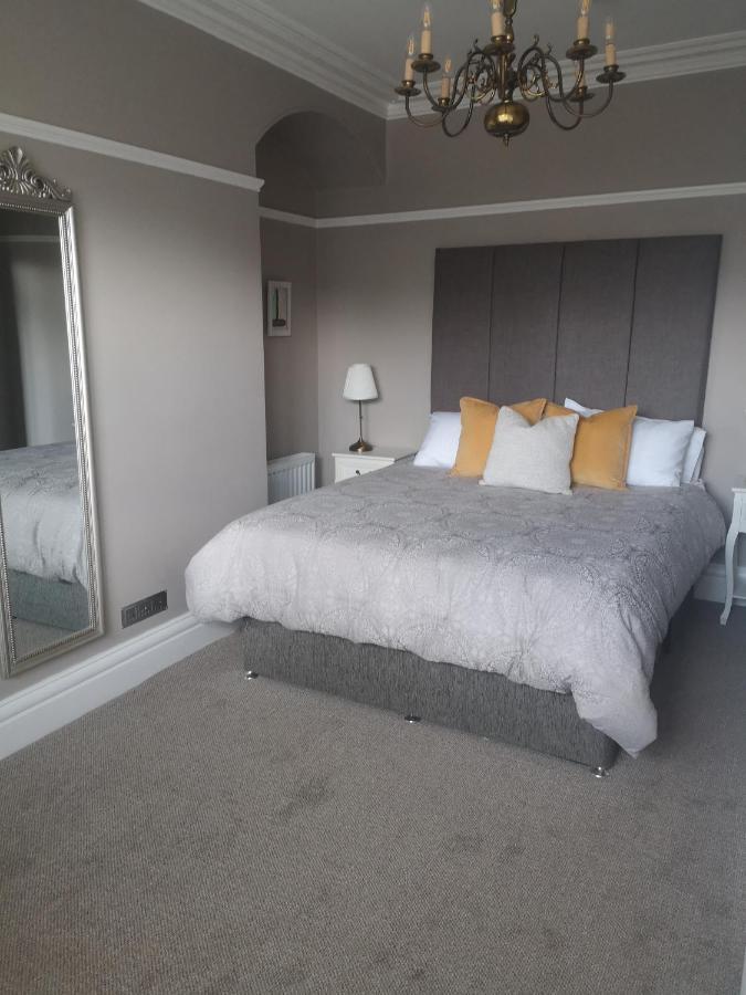 Greystones Guesthouse ويتبي المظهر الخارجي الصورة