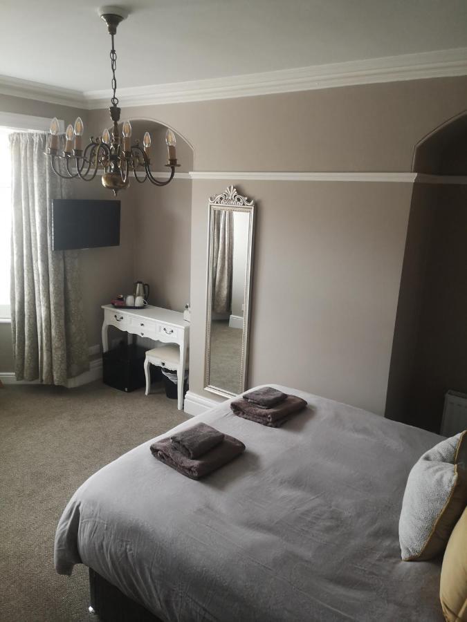 Greystones Guesthouse ويتبي المظهر الخارجي الصورة