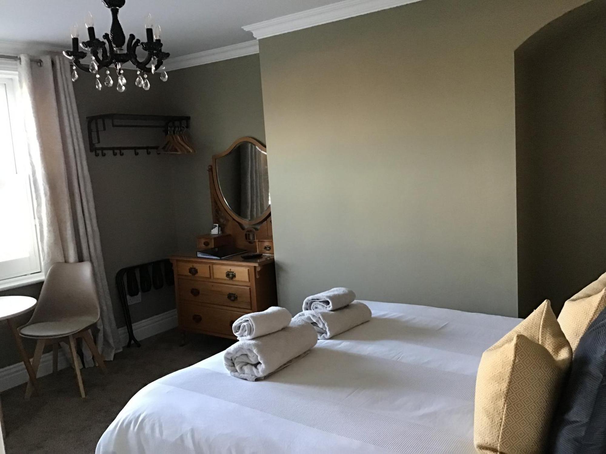 Greystones Guesthouse ويتبي المظهر الخارجي الصورة